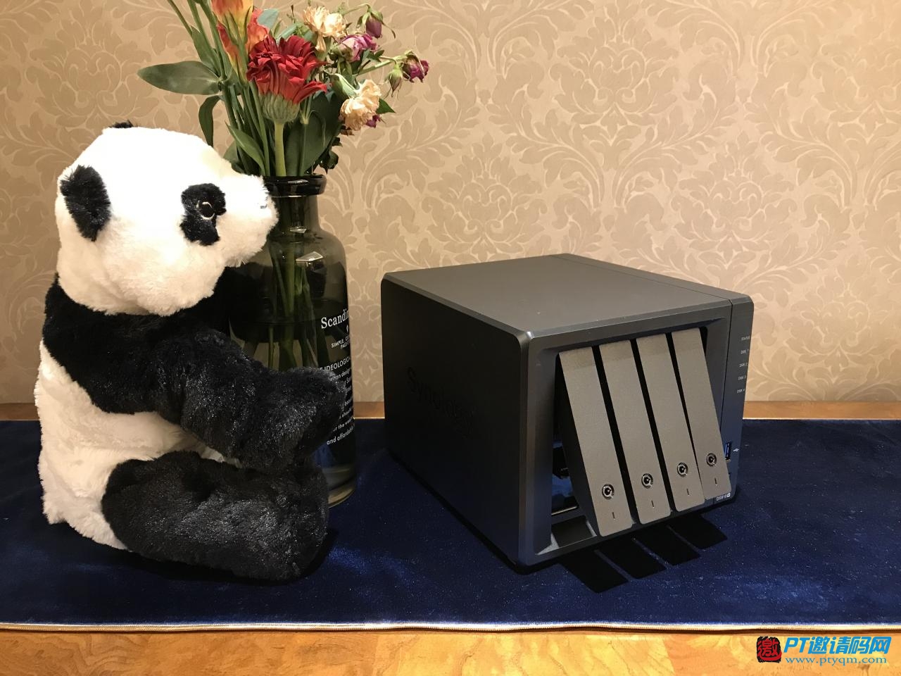 4K时代的PT下载及私人数据中心 群晖DS918+开箱评测