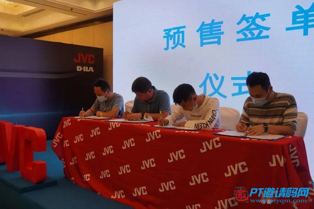 JVC发布4款家用型8K激光投影机,然并卵!